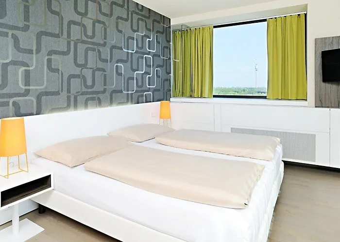 Hotel Harry's &